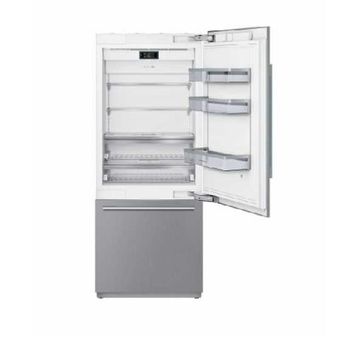 Siemens iQ700 built-in fridge-freezer with freezer at bottom 212.5 x 75.6  cm flat hinge